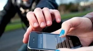 جهود أمنية مكثفة لضبط متهم سرقة هاتف شاب واعتداء عنيف